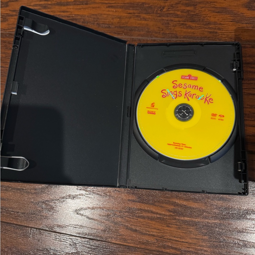 {Sesame Street# DVD bundle Collection - Picture 6 of 14